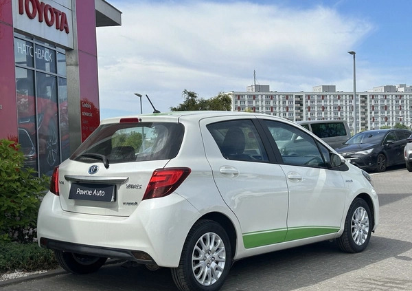 Toyota Yaris cena 46300 przebieg: 95160, rok produkcji 2014 z Poznań małe 232